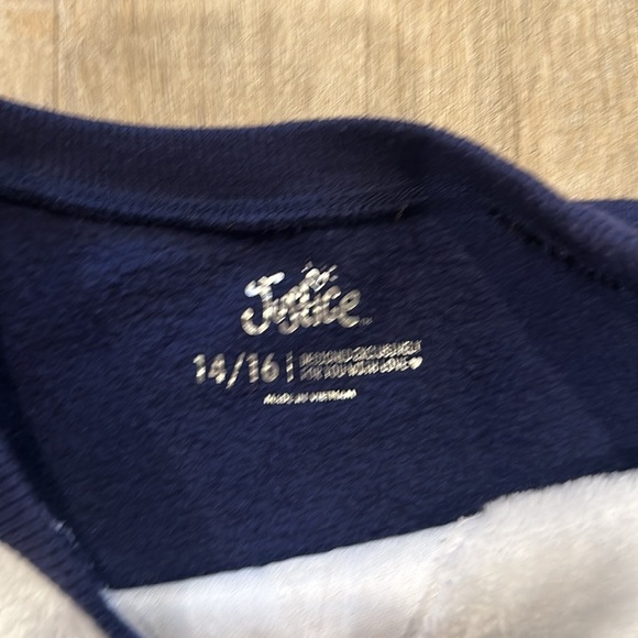 Unicorn lovers!! Girls XL (14) bundle of 3 sweatshirts, - Picture 10 of 11